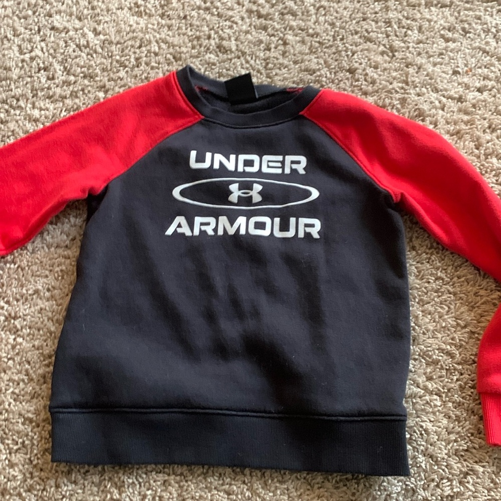 Underarmour youth crew neck